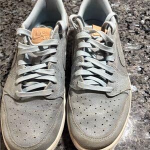 Nike Jordan 1 low Baby Blue suede (hard to find)